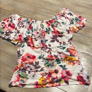 Never worn Venus a shoulder shirt